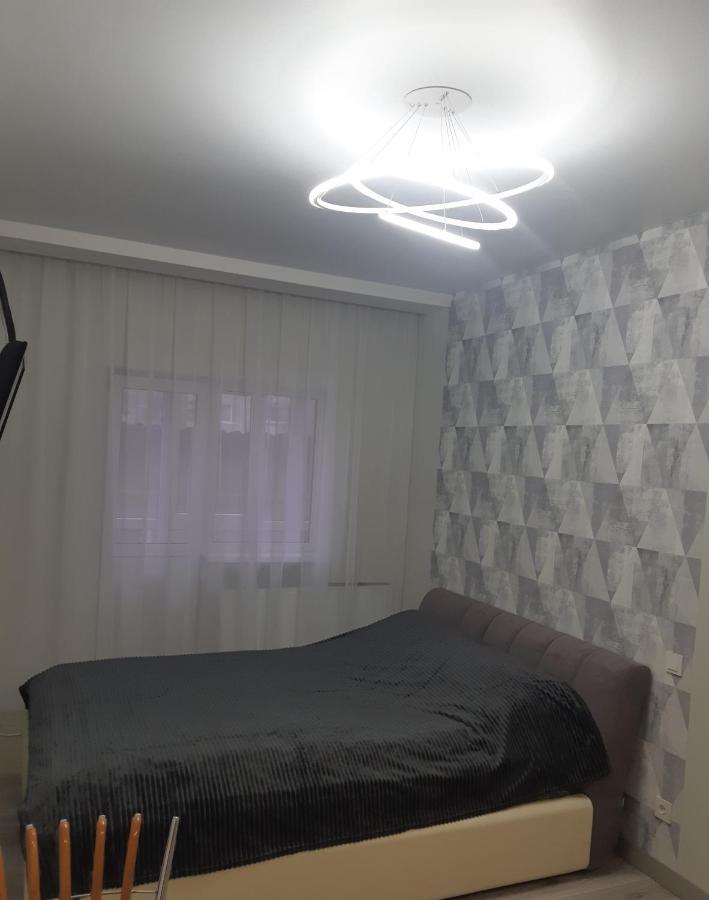 Apartament Apartmens On St. Fesenkovskaya 15 Charków Zewnętrze zdjęcie